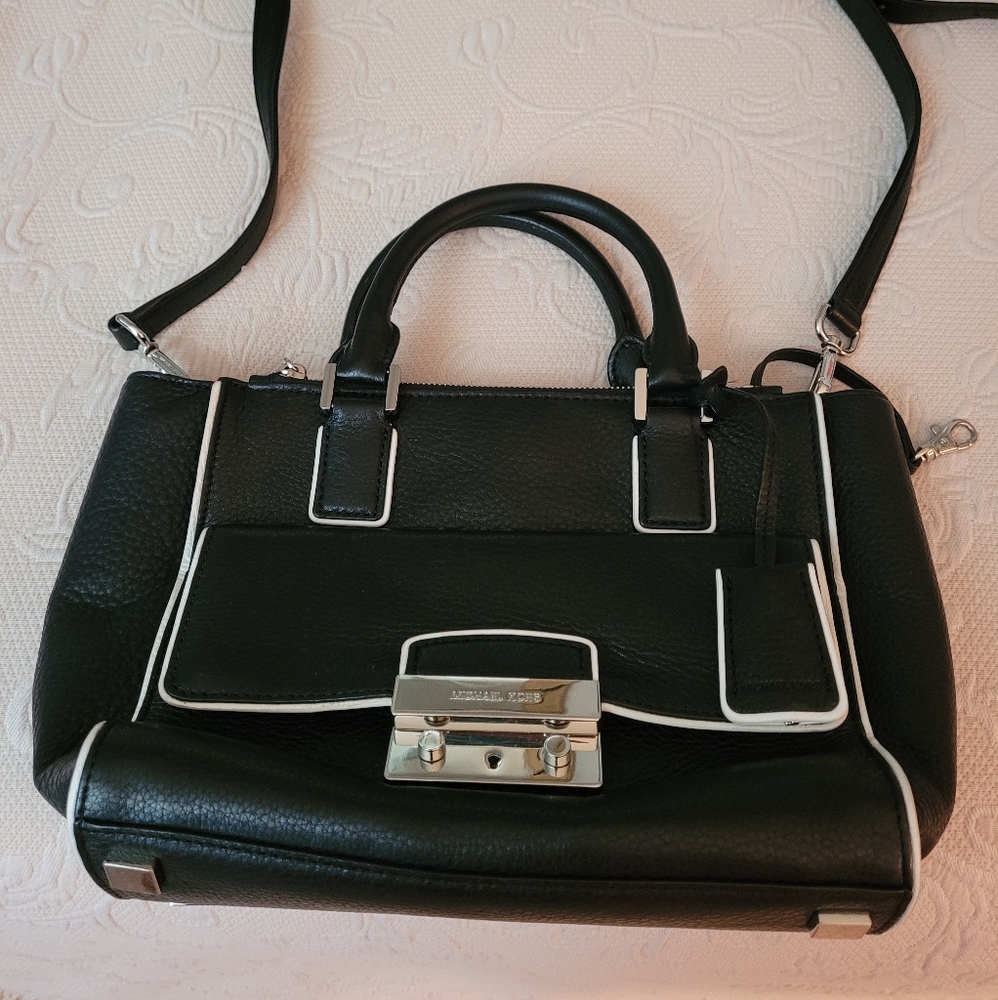Purse - Picture 3 of 6
